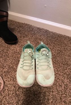 Natural Running Nike Shoes Size 6.5