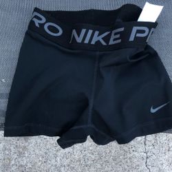 Nike Pro