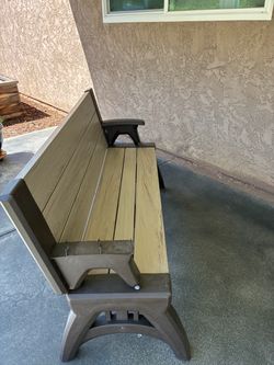 Sturdy Outdoor Plastic 2-in-1 Table/Bench, Brown & Beige. Good Working Condition