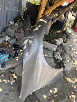 2007–2013 INFINITI G35/G35 RIGHT FENDER