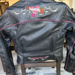 Women’s Harley Davidson Jacket (medium)