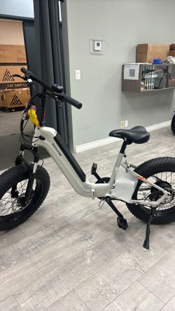 Sizzlebk Foldable e-bike 550 out door