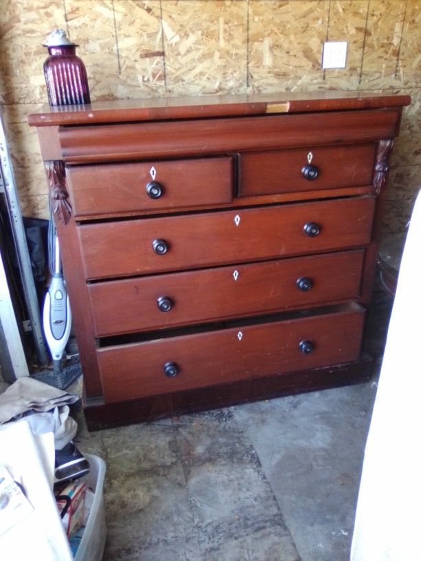 5 Drawer Dresser