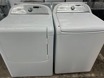 WHIRLPOOL CABRIO HE TOP LOAD WASHER AND ELECTRIC DRYER SET