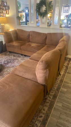 Sectional couch