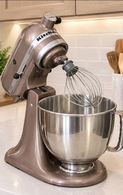 KitchenAid Artisan Tilt Head 5 qt Stand Mixer