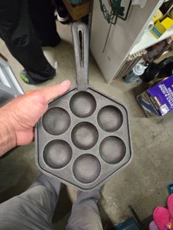 Cast Iron Aebleskiver Pan