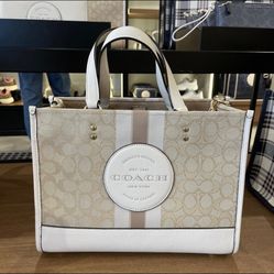 Coach Dempsey Carryall In Signature