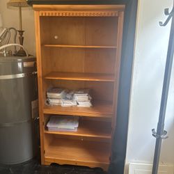 FREE Bookshelf 