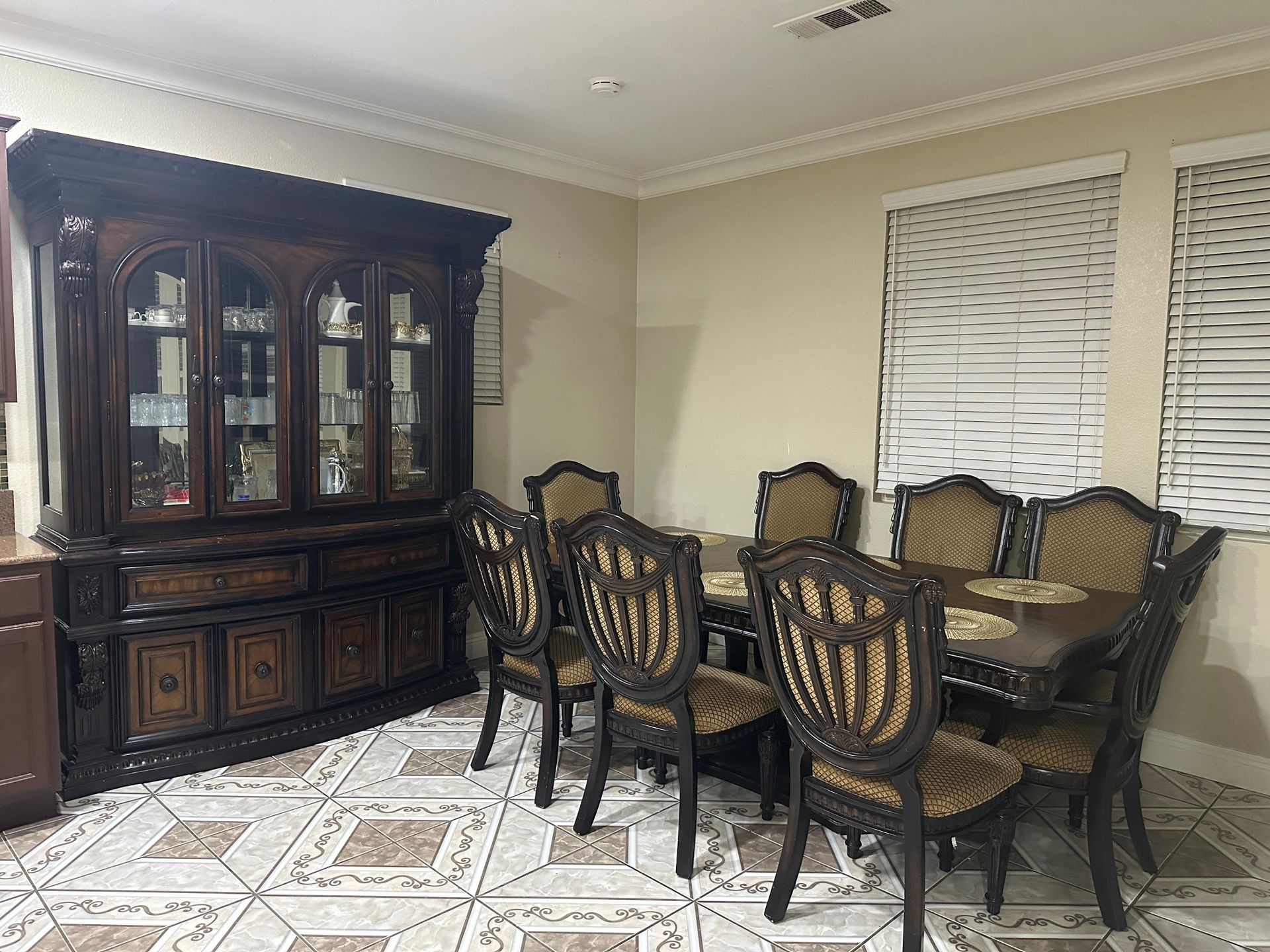 Dinning Table Set & Buffet Cabinet with Hutch