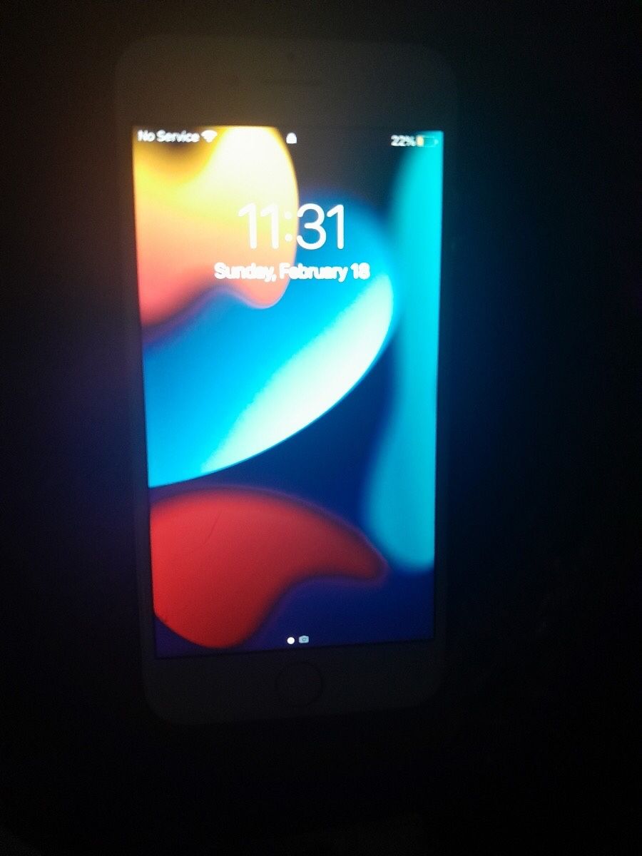 iPhone 7 Red Works Fine