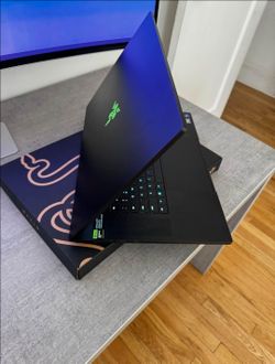 Razer balde 18  RTX 4090, intel i9 Gaming Laptop