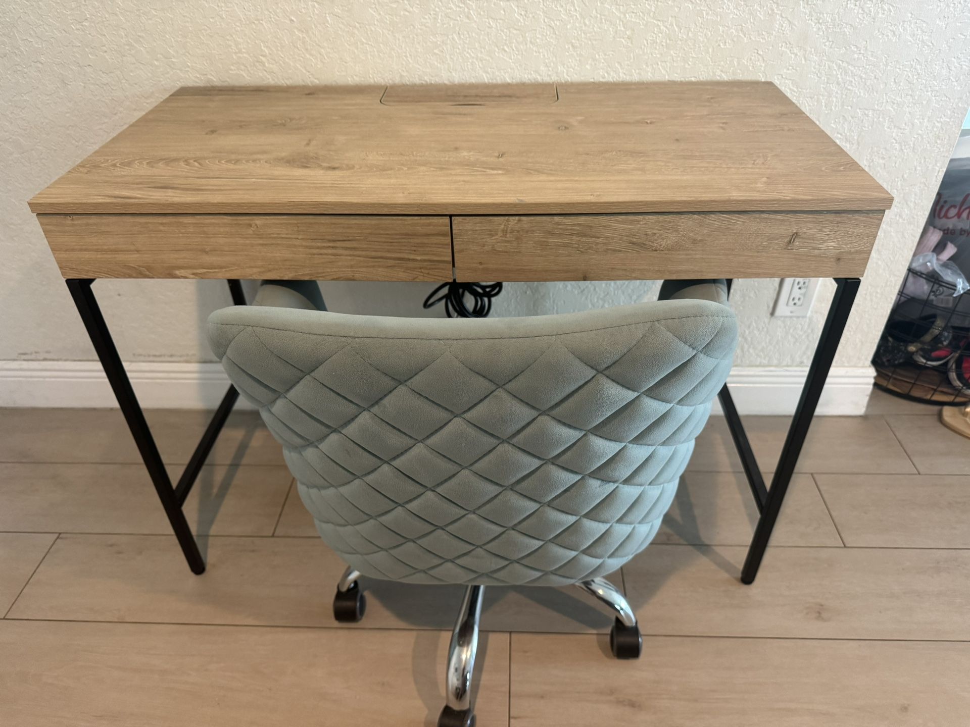 Desk And Chair