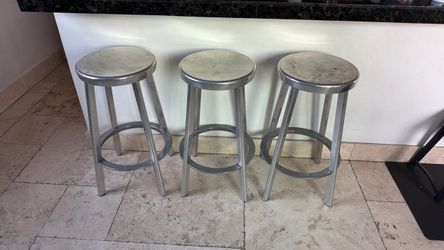 3 barstools FREE
