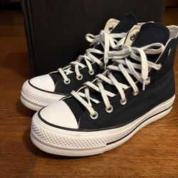 Platform Black and White Converse