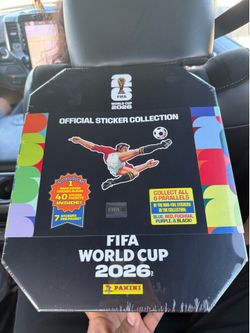 Álbum pasta dura+ 40 sobres + estuche en forma de estadio nuevo y sellado