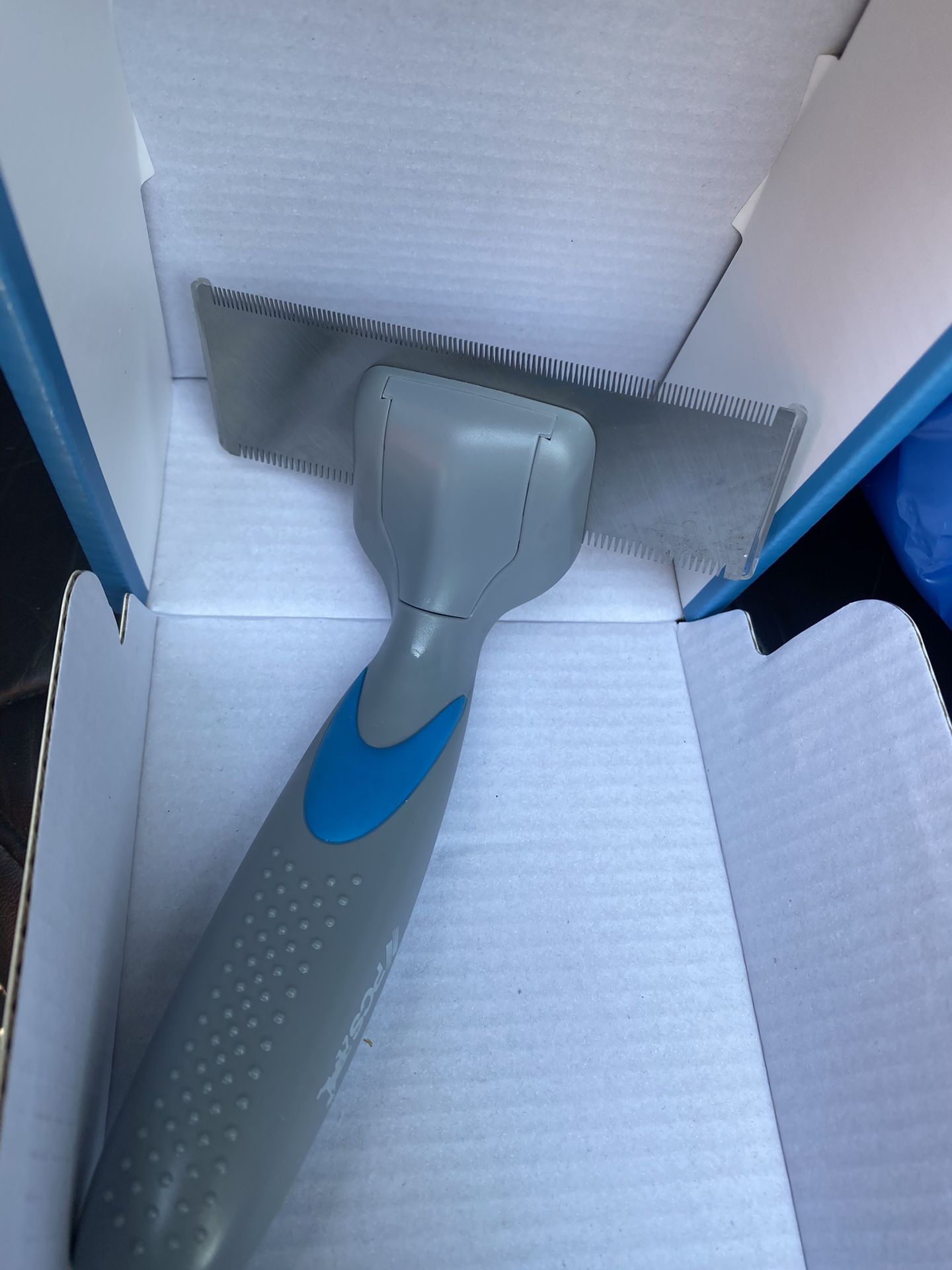 Dog Brush, Cat Shedding Brush Effectively Reduces Shedding by up to 90%, 