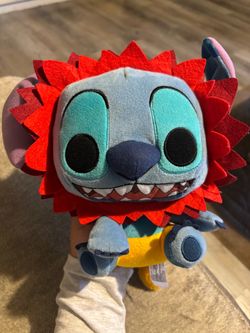 Stich FUNKO PLUSH in a simba costume