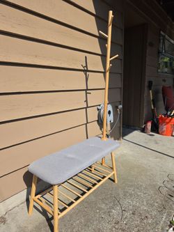 Shoe and coat rack