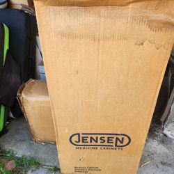 Medecine Cabinet New. Polished Mirror