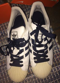 Adidas shell toes size11.5 11 n half