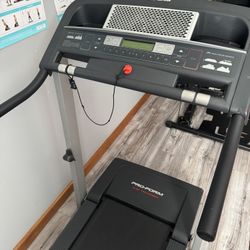 Treadmill 
