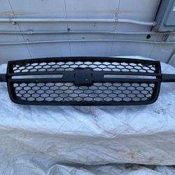 2006 Silverado HD Grill.  New