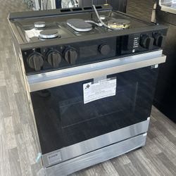 $100 Off + Free Delivery Drop Off Thru 8/17 - Bespoke Slide In Gas Range @ $800