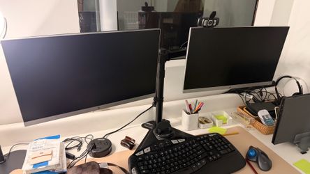 Docking with dual monitor