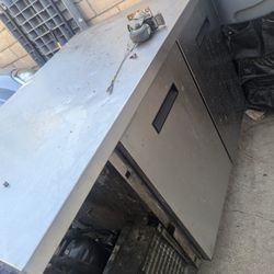 Reach freezer