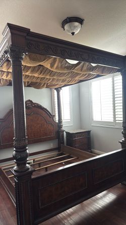 Bedroom set