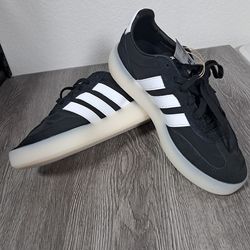 Barreda Decode womens size 8