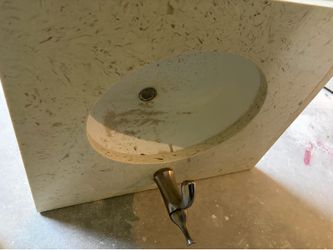 Two bathroom vanities with backsplash as well 29 x 23
