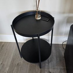  2 Metal Stools With Removable Top Plates 