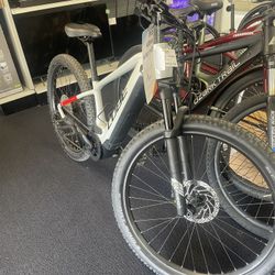 CUBE REACTION HYBRID PRO 750 Electric Mountain Bike 