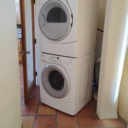 Whirlpool Stacked Washer And Dryer