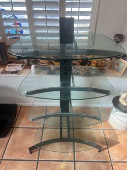 OmniMount Stellar Heavy-Duty 10mm Tempered Glass Audio Tower