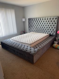 Tufted Bed Frame with Mattress