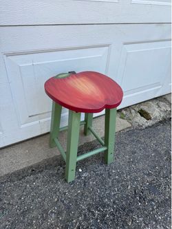 Apple stool/plant stand