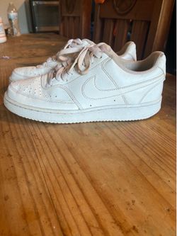 Woman’s Nike all white low court size 8.5