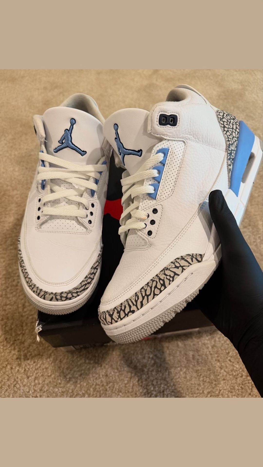 Jordan 3 Unc