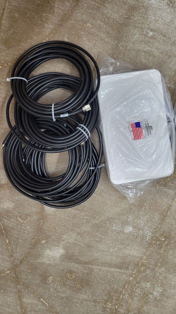 Parsec Akita 4x4 Mimo Antenna W/30' Cables