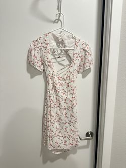 Dress With Floral Details 