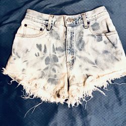 Vintage Levi’s 550 Denim Shorts
