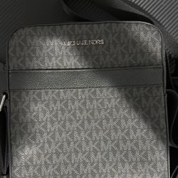 Michael Kors Men’s Crossbody