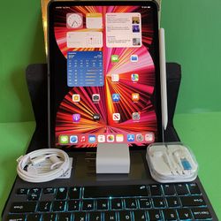 128GB Apple IPad Pro 11” 3rd Generation (2021 Model / M1 chip/ Liquid Retina / Face ID)  with pen, keyboard & Accesories (1TB $849)