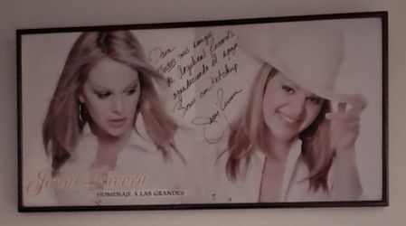 Jenni Rivera Autograph