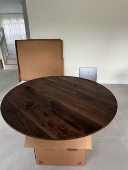 Brand New 45” Round Dining Table for 4 – New in Box