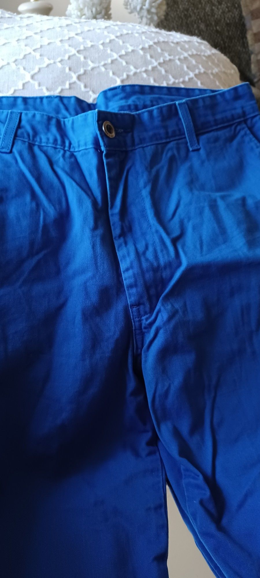 2 Pir Of Shorts Exc Cond