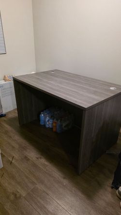 Office/work table 4 ft x 2.5 ft x 2.5 ft